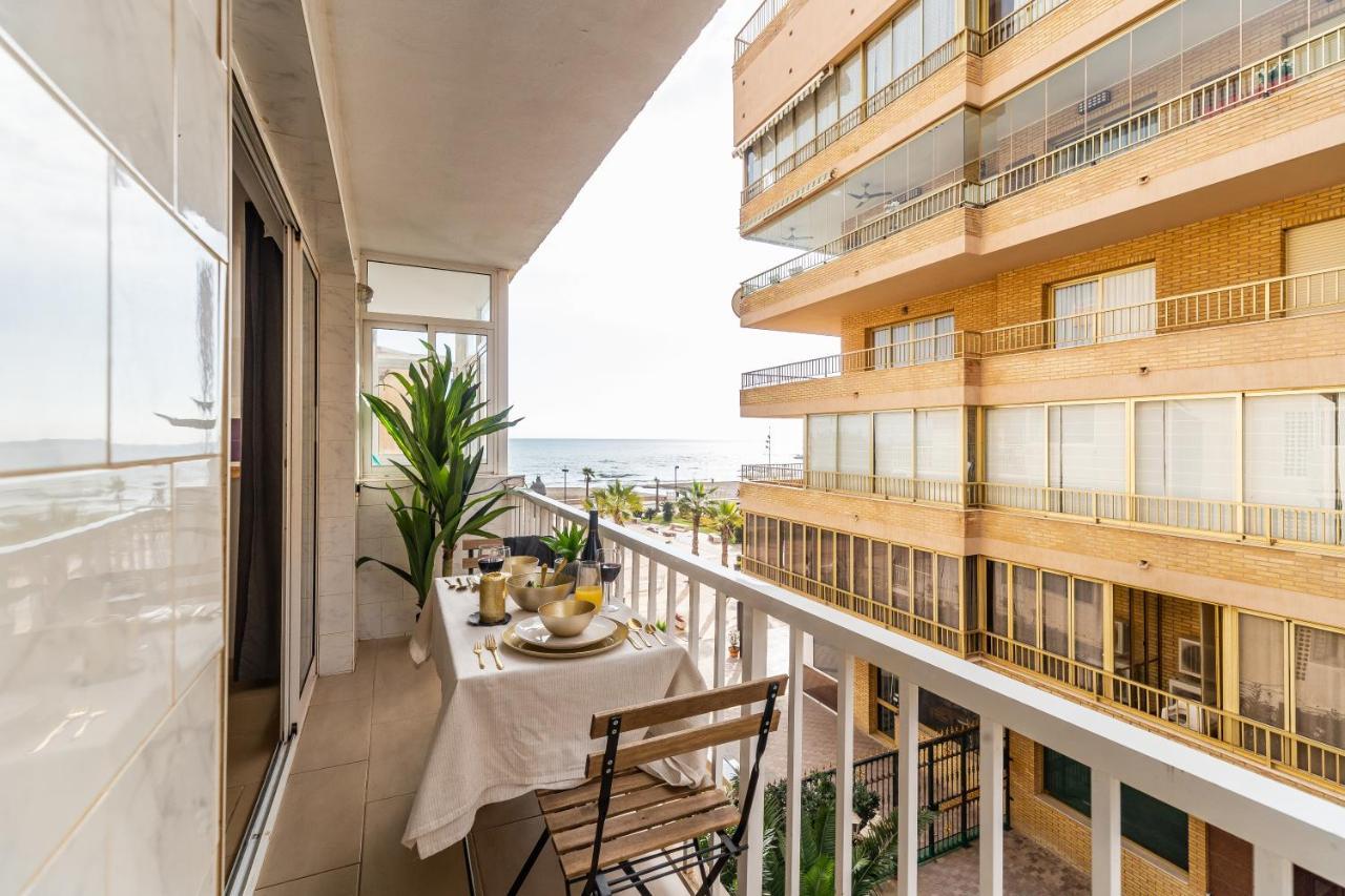 Fuengirola Paseo Maritimo Deluxe Apartment By The Beach Екстериор снимка